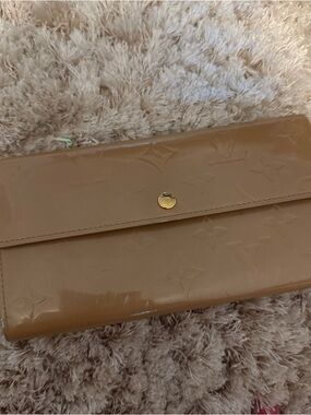 Louis Vuitton Tan Patent Monogram Long Wallet with Gold Snap
